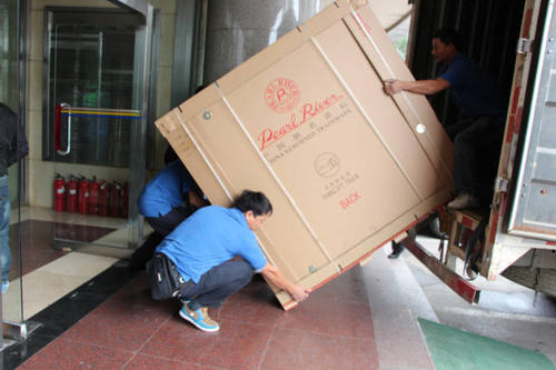 繁峙钢琴贵重工艺品无忧运